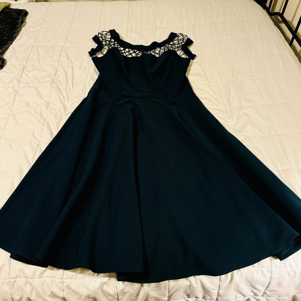 Retro swing dress: Can be styled as fit & flare with tulle skirt underneath.